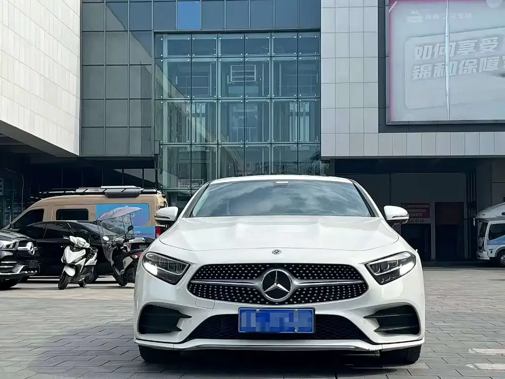 Mercedes-Benz CLS — фото 3