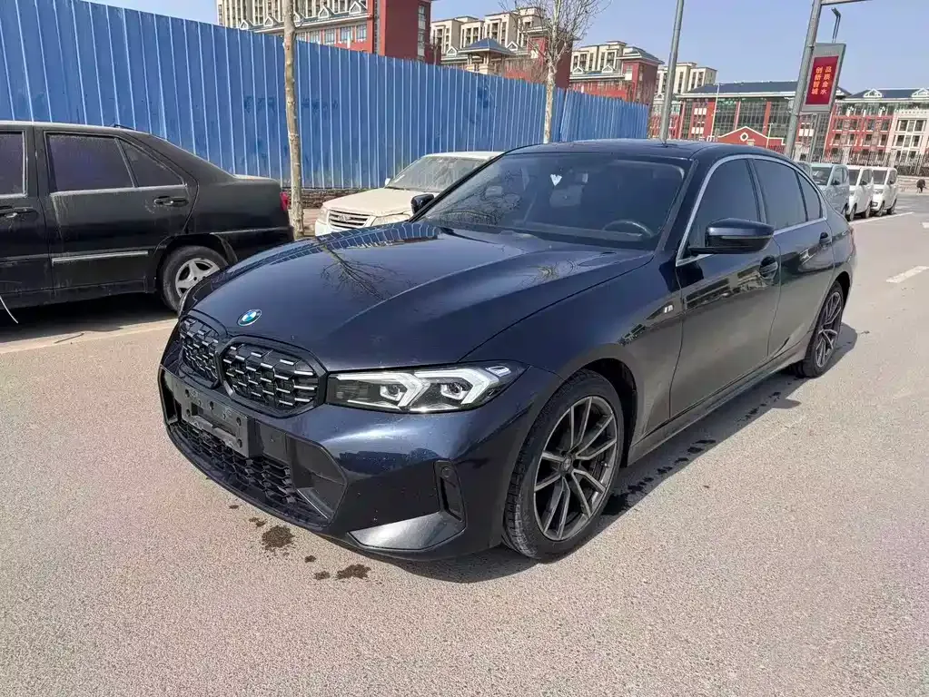 BMW 3 Series 2023 из CN, фото 1