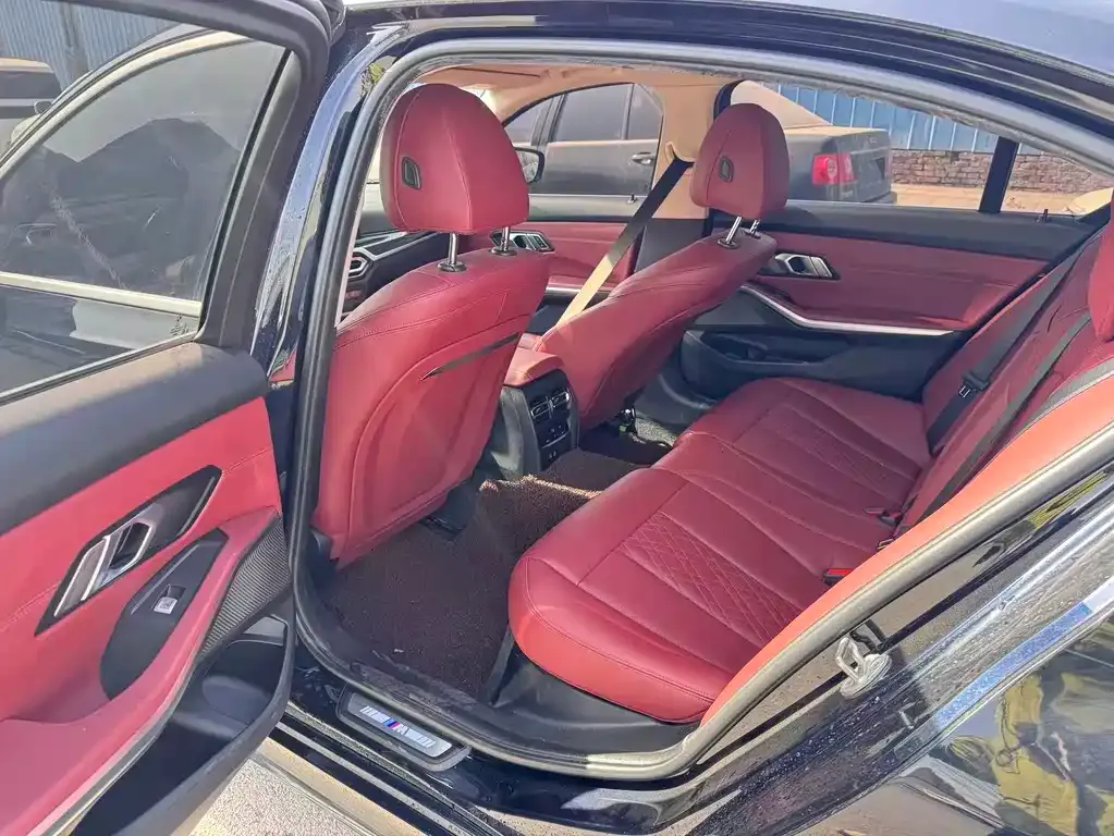 BMW 3 Series 2023 из CN, фото 4