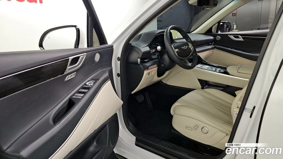 Genesis GV80 — фото 10