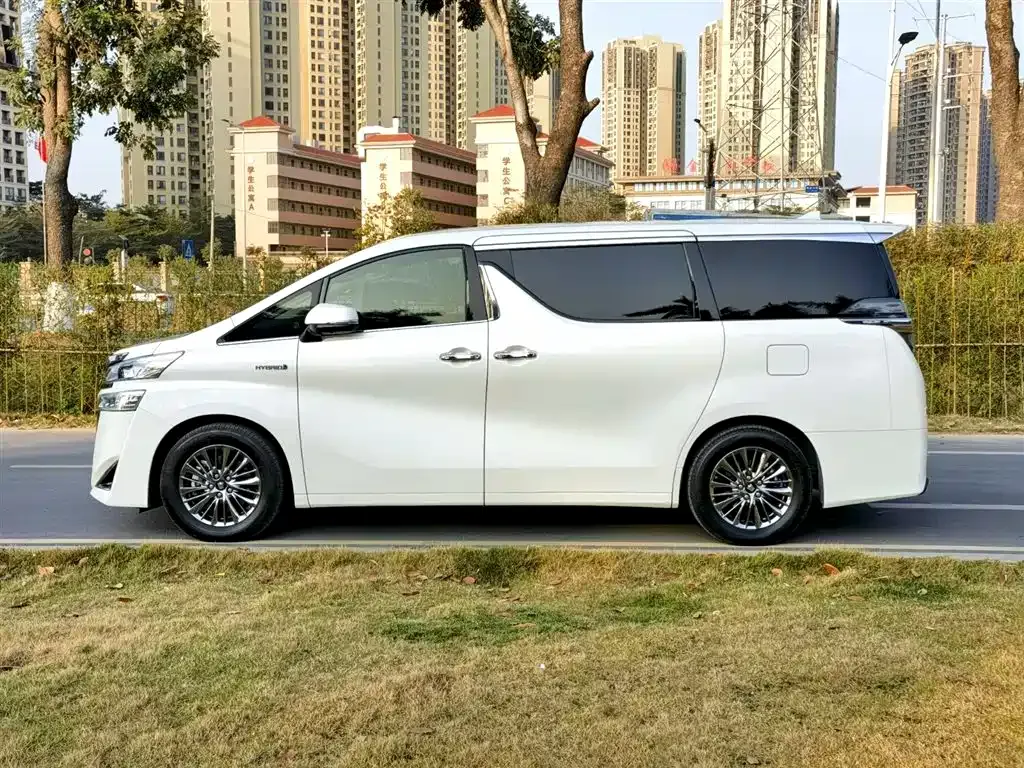 Toyota Vellfire 2021 из CN, фото 10