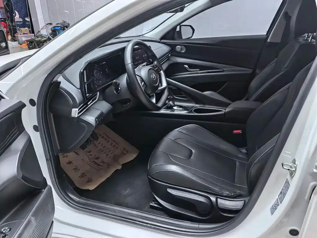 Hyundai Elantra 2022 из CN, фото 8