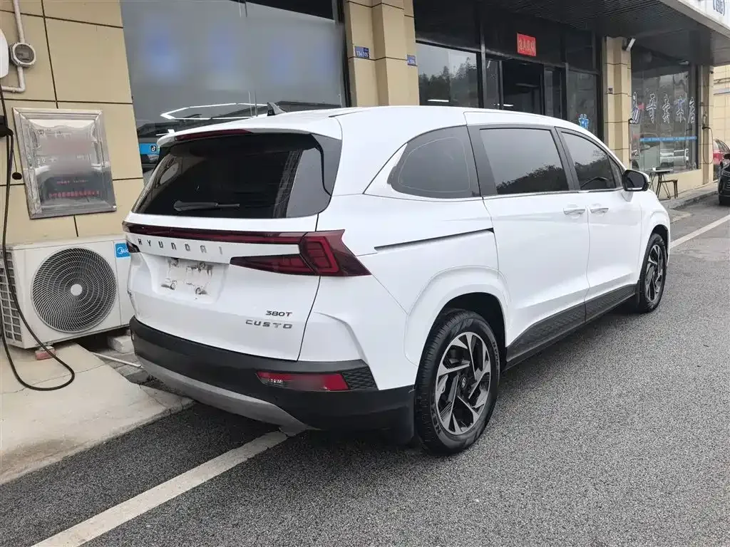 Hyundai Custo 2023 из CN, фото 10