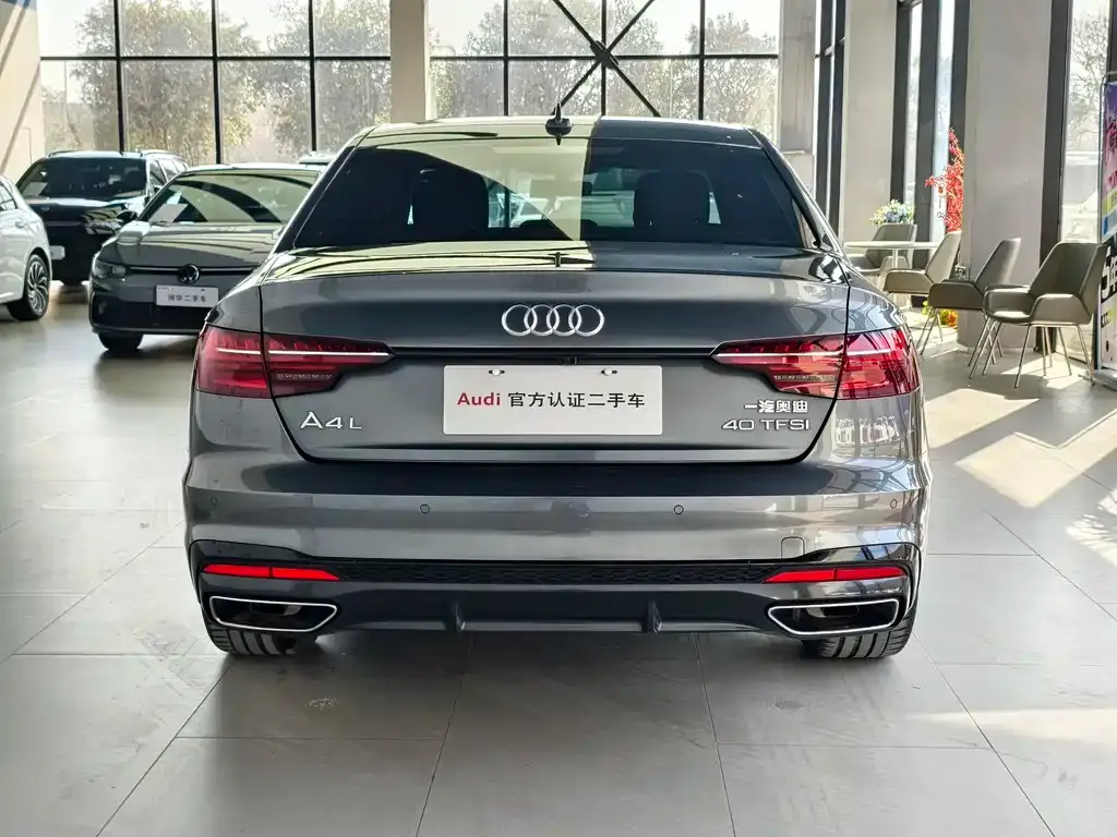 Audi A4L 2023 из CN, фото 5