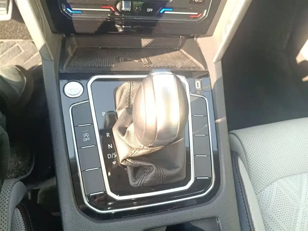 Volkswagen Magotan 2023 из CN, фото 5