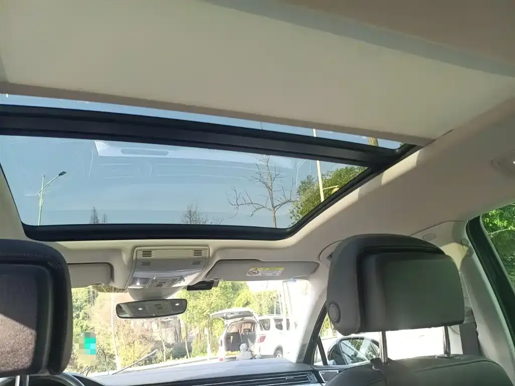 Volkswagen Magotan 2023 из CN, фото 2