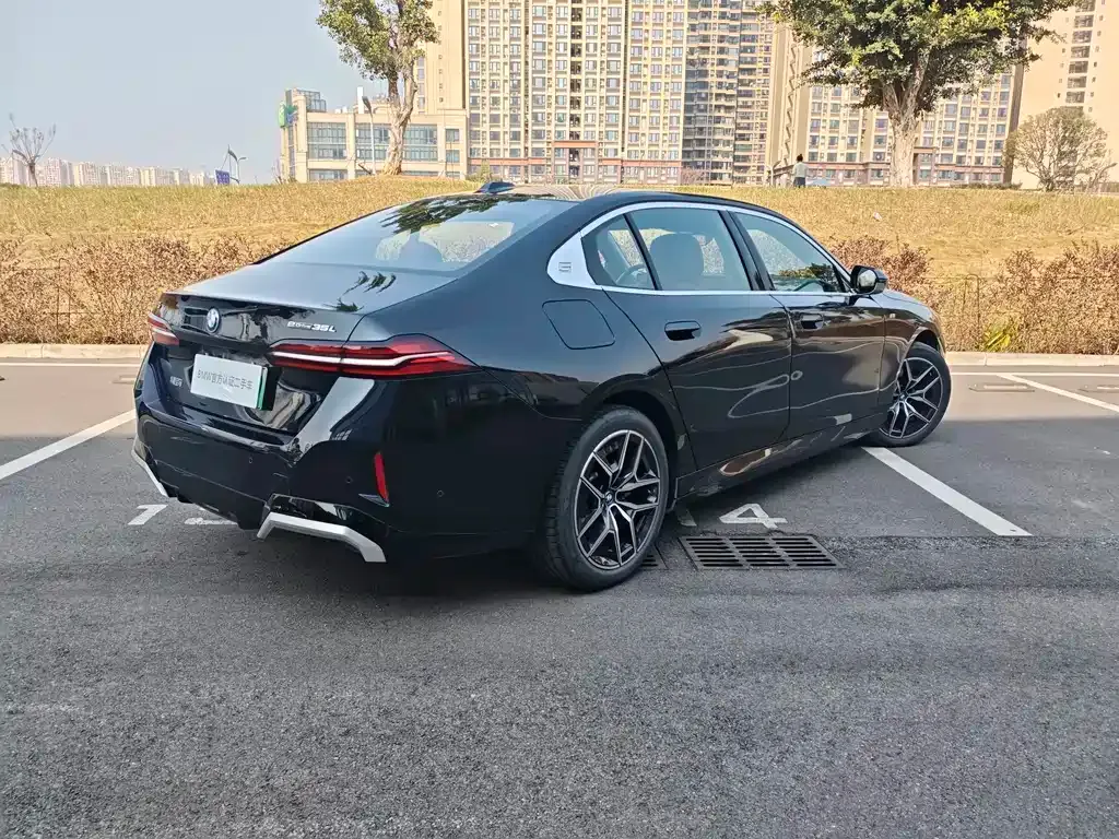 BMW i5 2024 из CN, фото 6