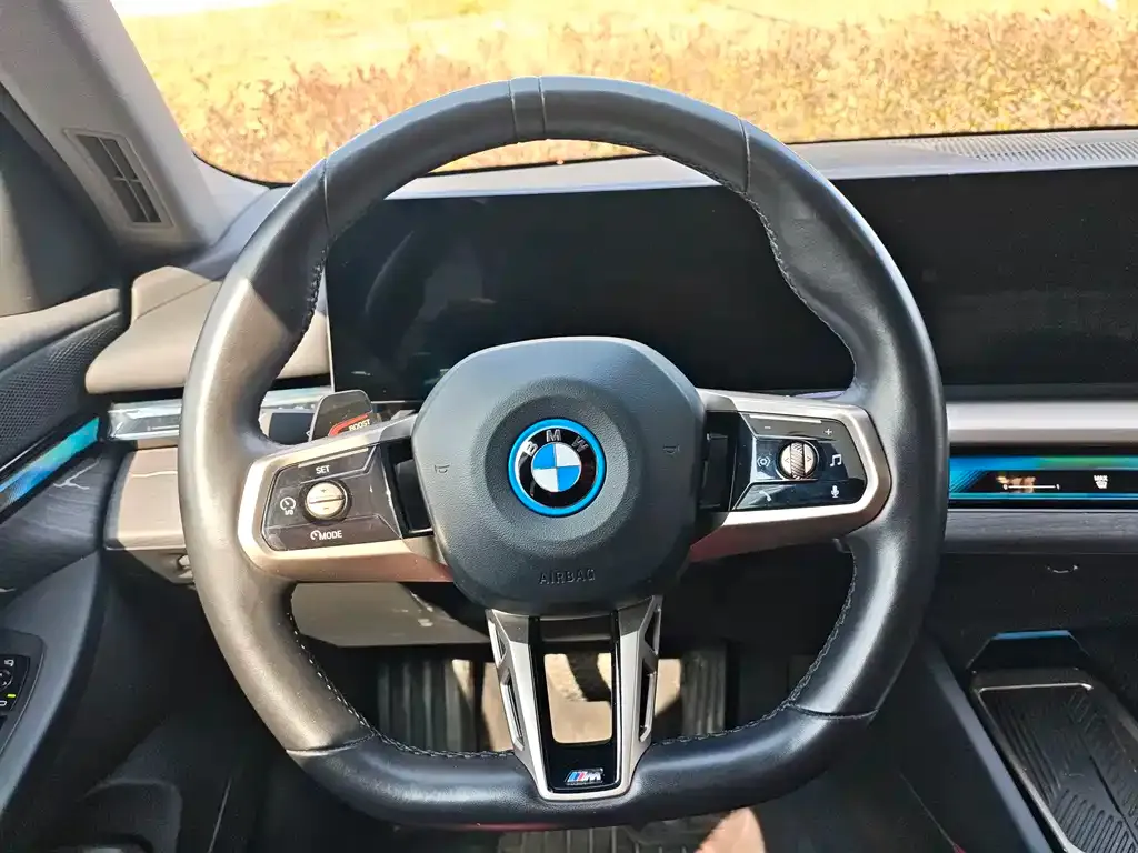 BMW i5 2024 из CN, фото 2