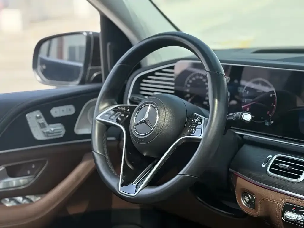 Mercedes-Benz GLE — фото 5