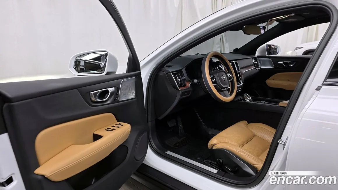 Volvo V60 2023 из KR, фото 7