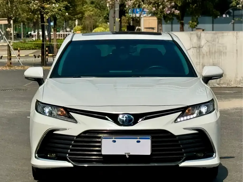 Toyota Camry 2023 из CN, фото 8