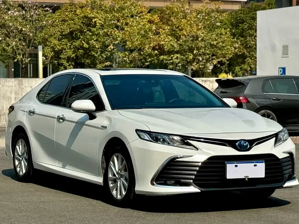 Toyota Camry 2023 из CN, фото 4