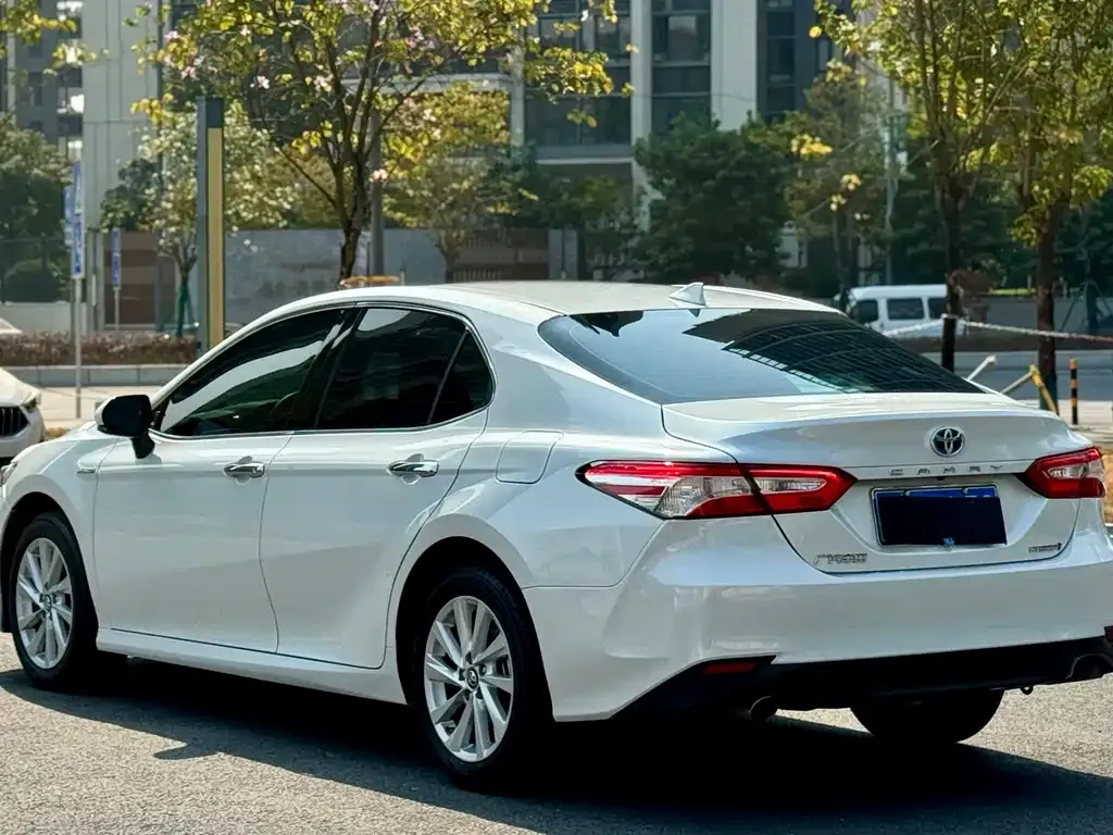 Toyota Camry 2023 из CN, фото 10