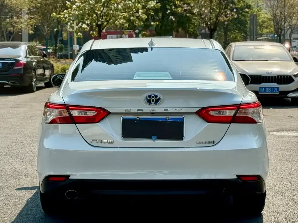 Toyota Camry 2023 из CN, фото 6