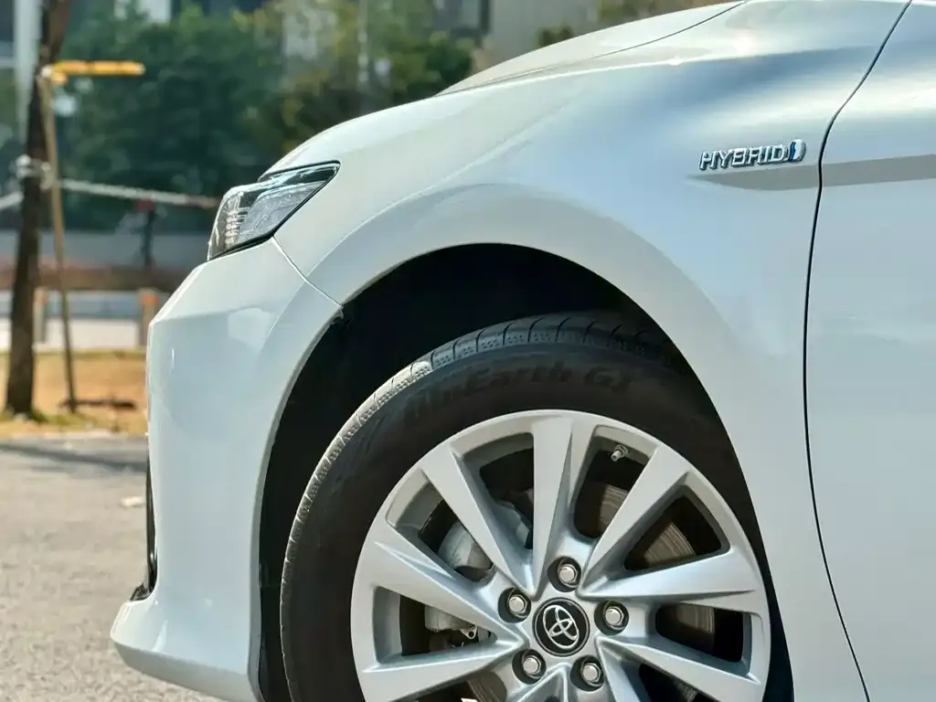 Toyota Camry 2023 из CN, фото 2