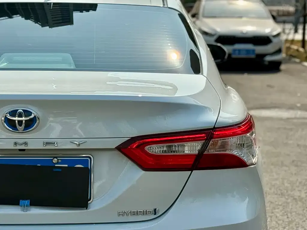 Toyota Camry 2023 из CN, фото 7
