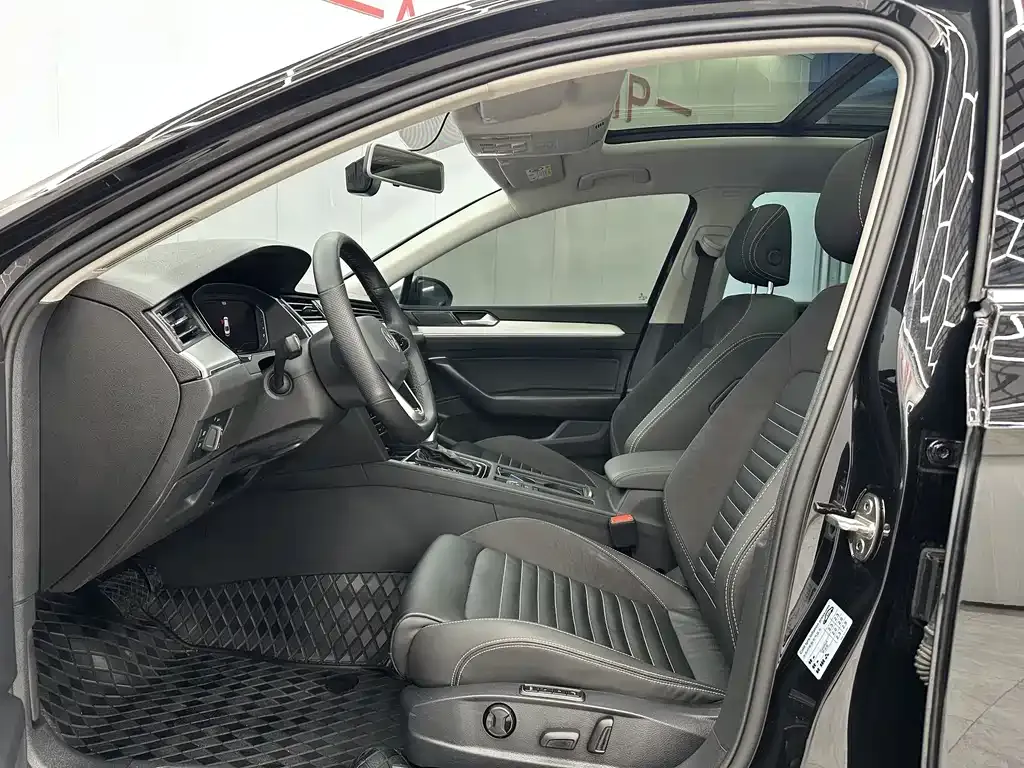 Volkswagen Magotan 2022 из CN, фото 10