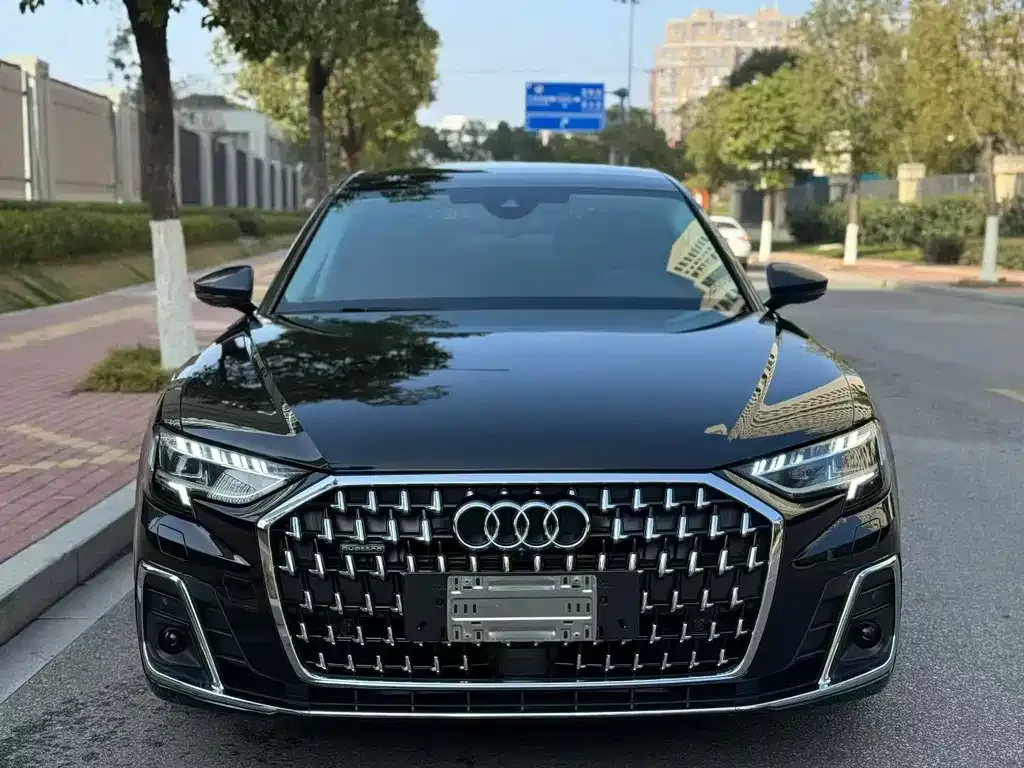 Audi A8 2023 из CN, фото 9