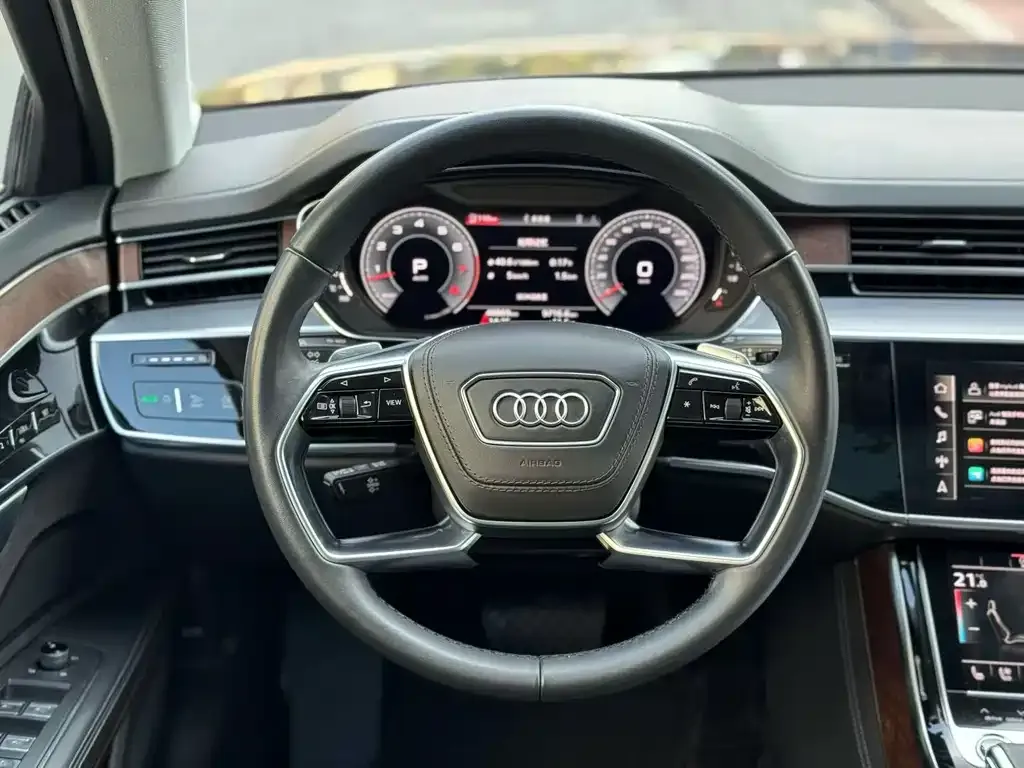 Audi A8 2023 из CN, фото 7