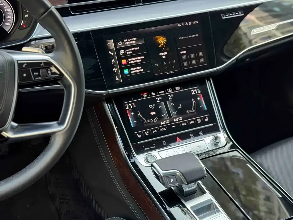 Audi A8 2023 из CN, фото 8