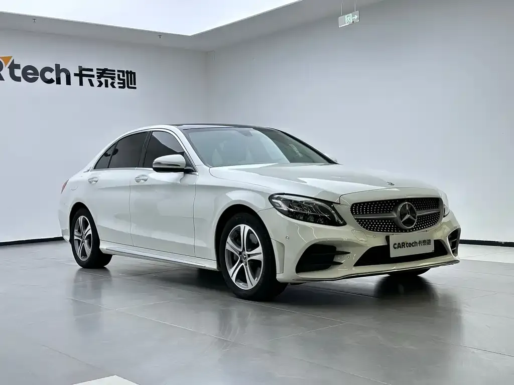 Mercedes-Benz C-Class — фото 3