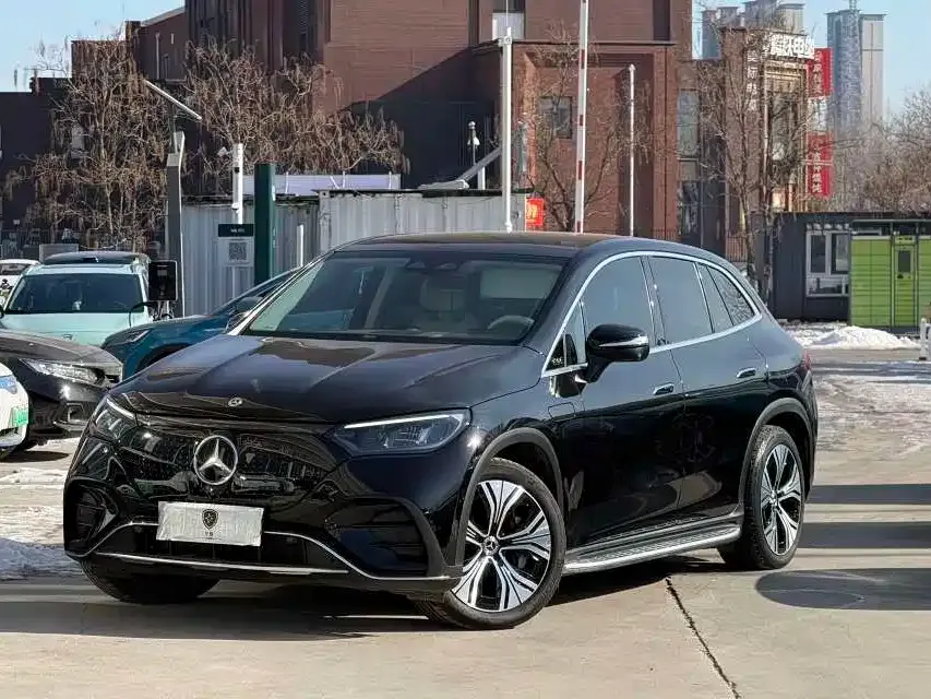 Mercedes-Benz EQE SUV