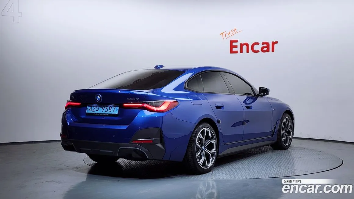 BMW i4 2023 из KR, фото 8