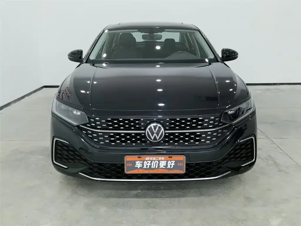Volkswagen Passat — фото 6