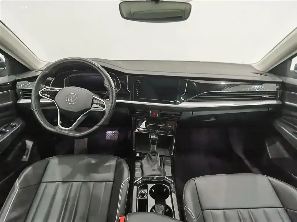Volkswagen Passat — фото 7
