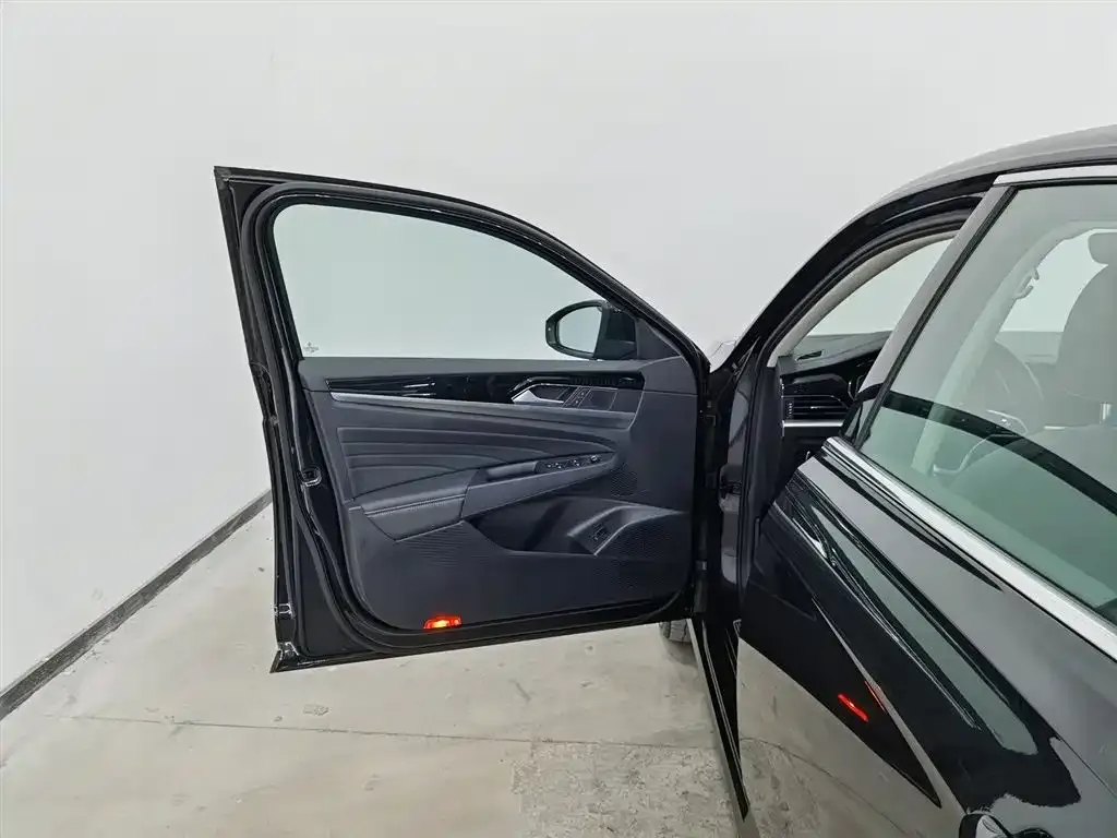 Volkswagen Passat — фото 5