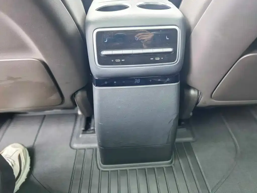 Li Auto L9 2024 из CN, фото 2