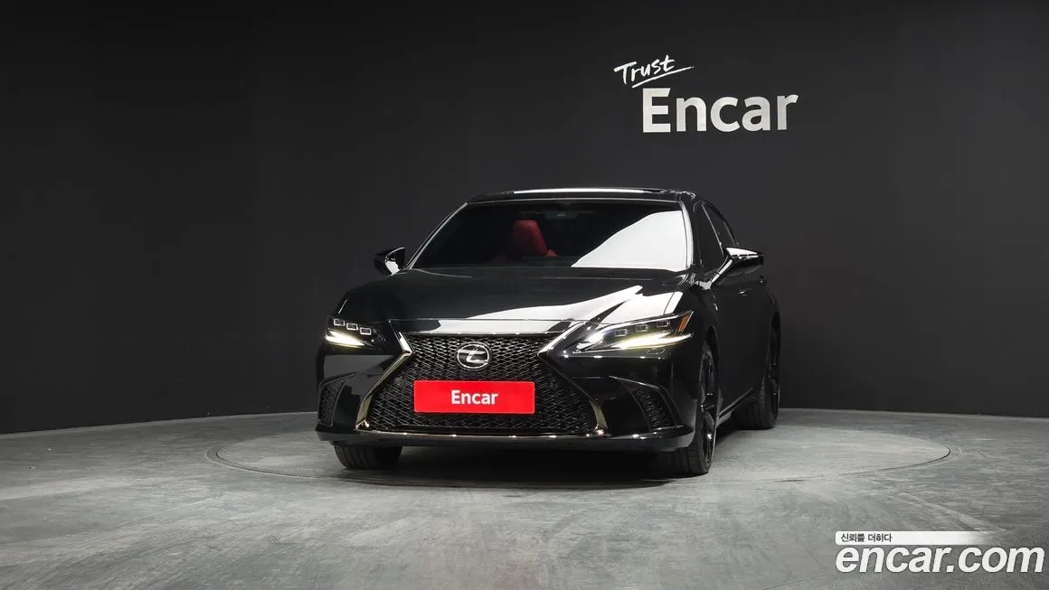 Lexus ES 2023 из KR, фото 2