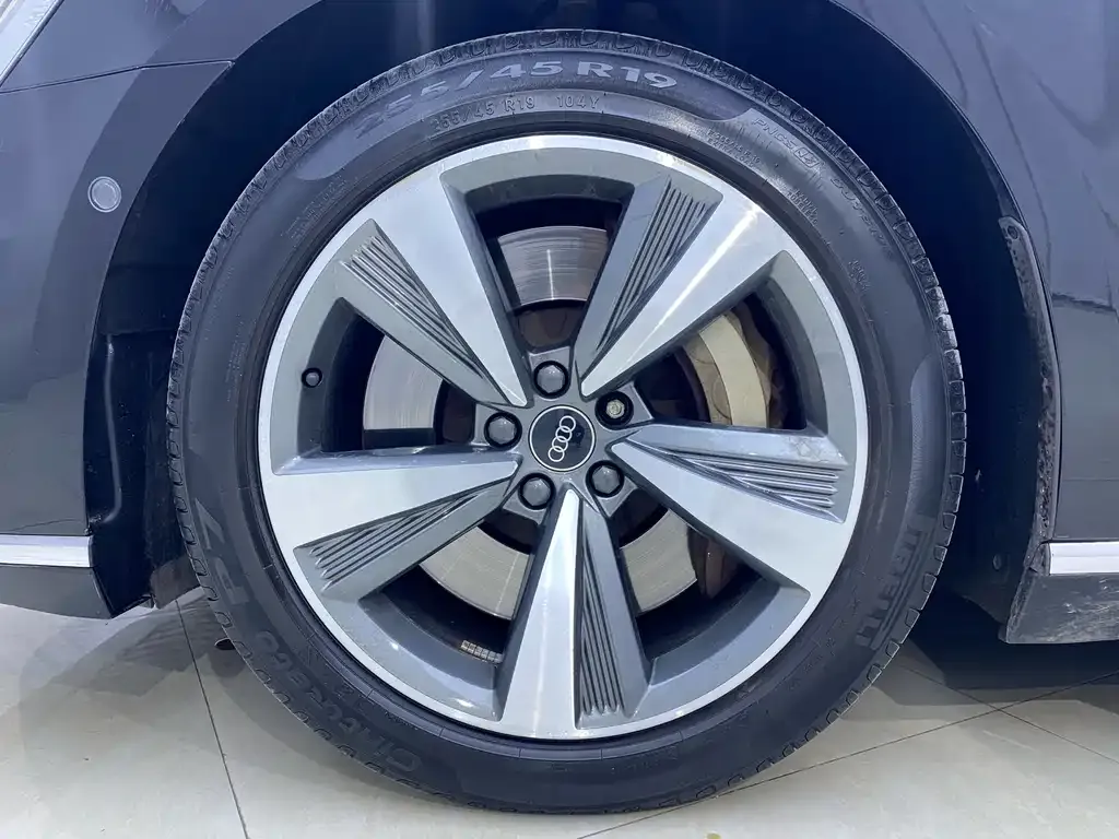 Audi A8 New Energy 2021 из CN, фото 5