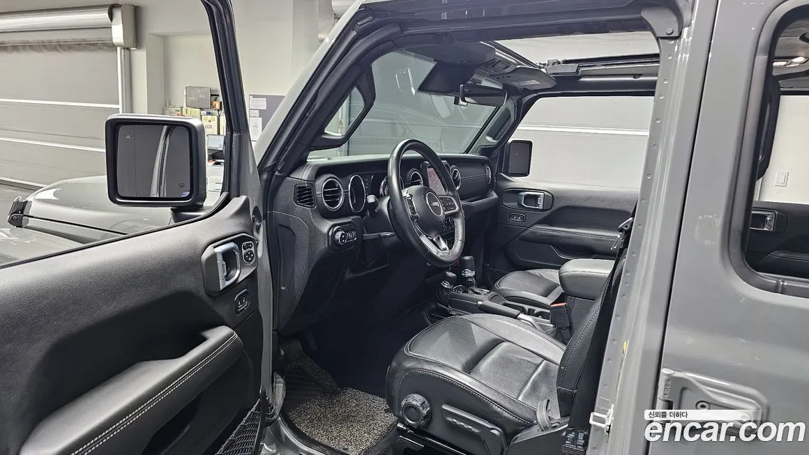 Jeep Wrangler 2022 из KR, фото 8