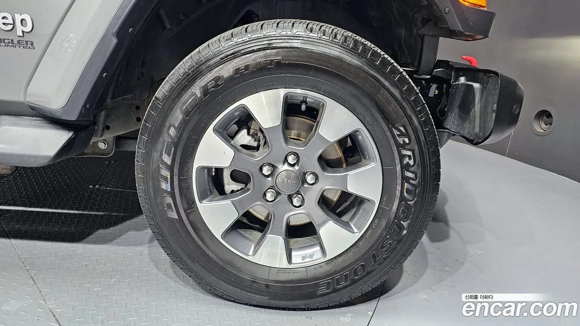 Jeep Wrangler 2022 из KR, фото 9