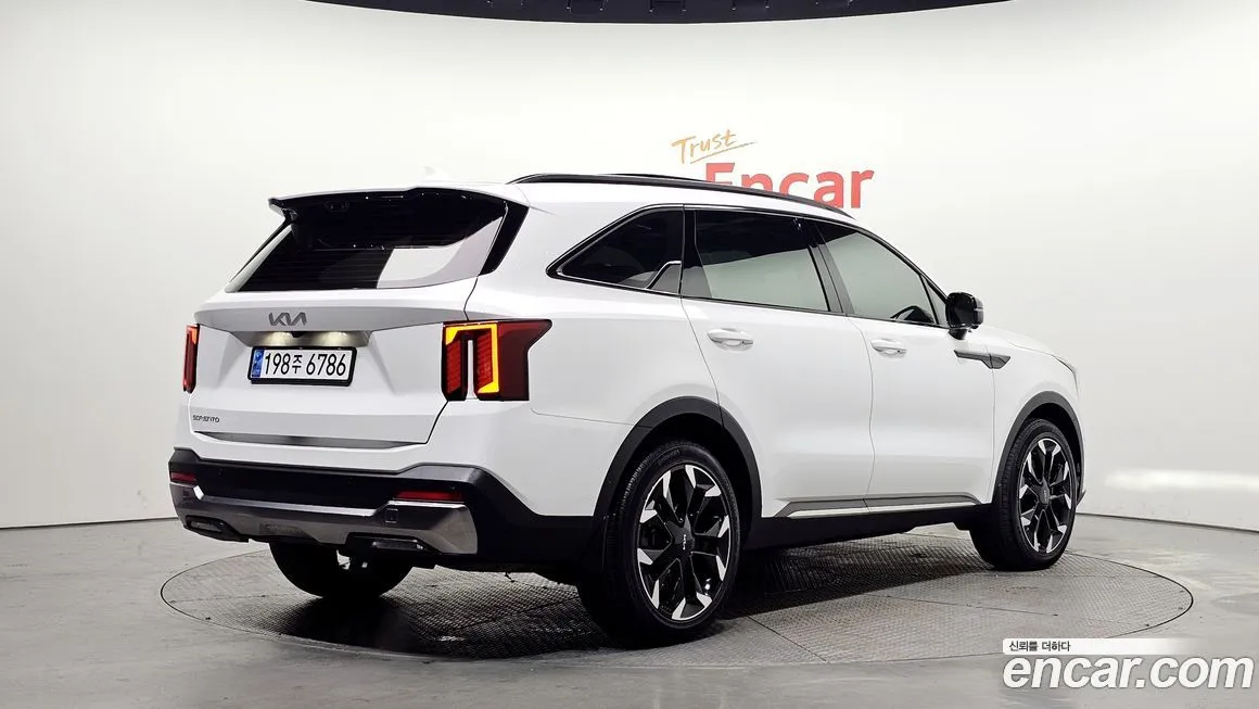 Kia Sorento — фото 3