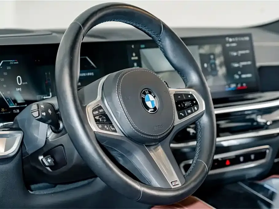 BMW X6 2023 из CN, фото 2