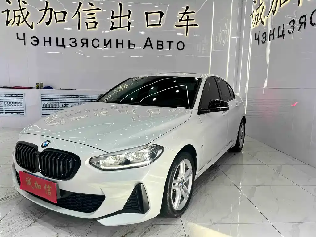 BMW 1 Series 2022 из CN, фото 1