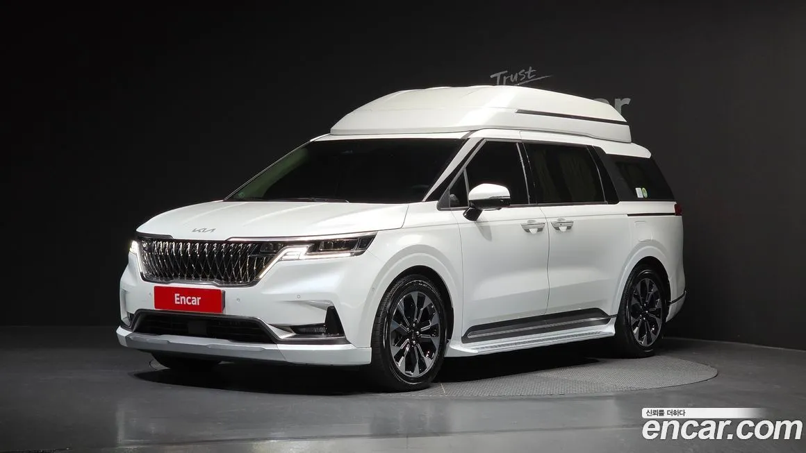 Kia Carnival — фото 1