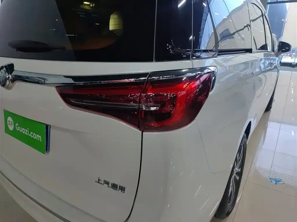 Buick GL8 2022 из CN, фото 10