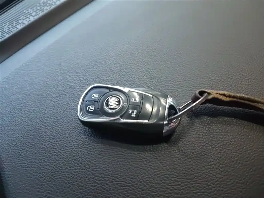 Buick GL8 2022 из CN, фото 5