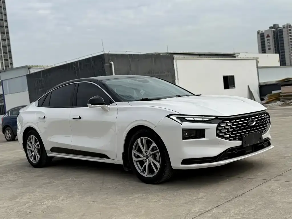 Ford Mondeo 2023 из CN, фото 3