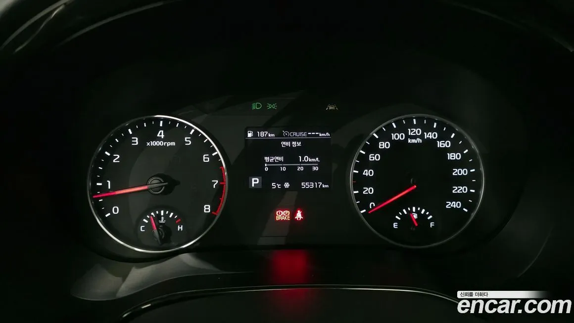 Kia Seltos — фото 5