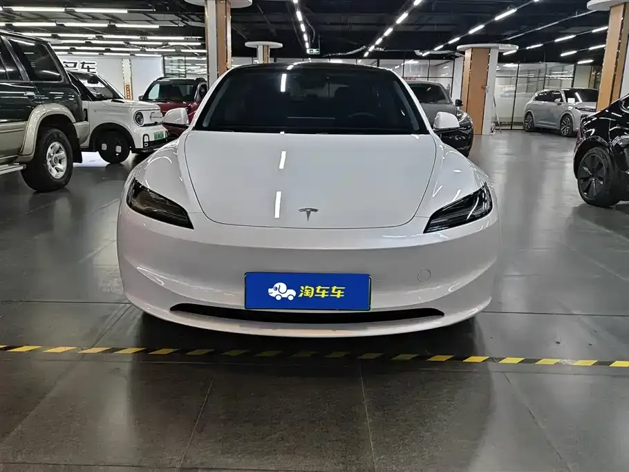 Tesla Model 3 — фото 6