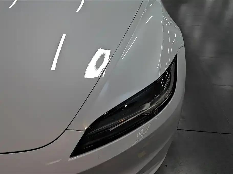 Tesla Model 3 — фото 7