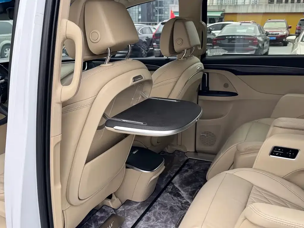 Buick GL8 2023 из CN, фото 6