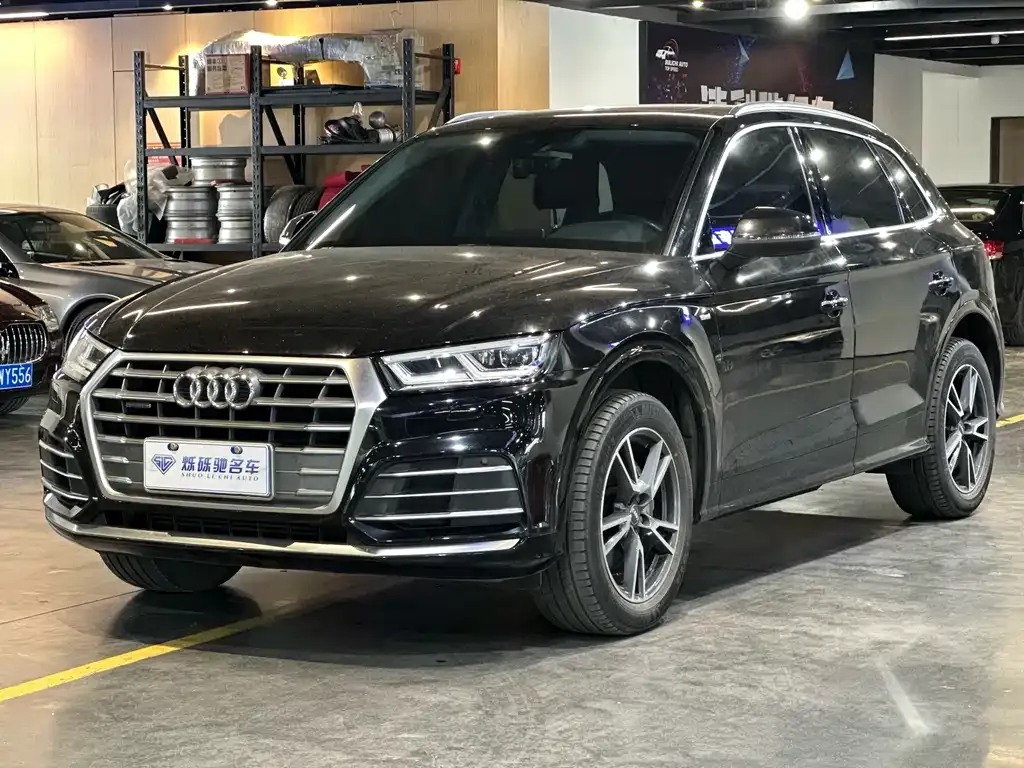 Audi Q5L 2021 из CN, фото 1