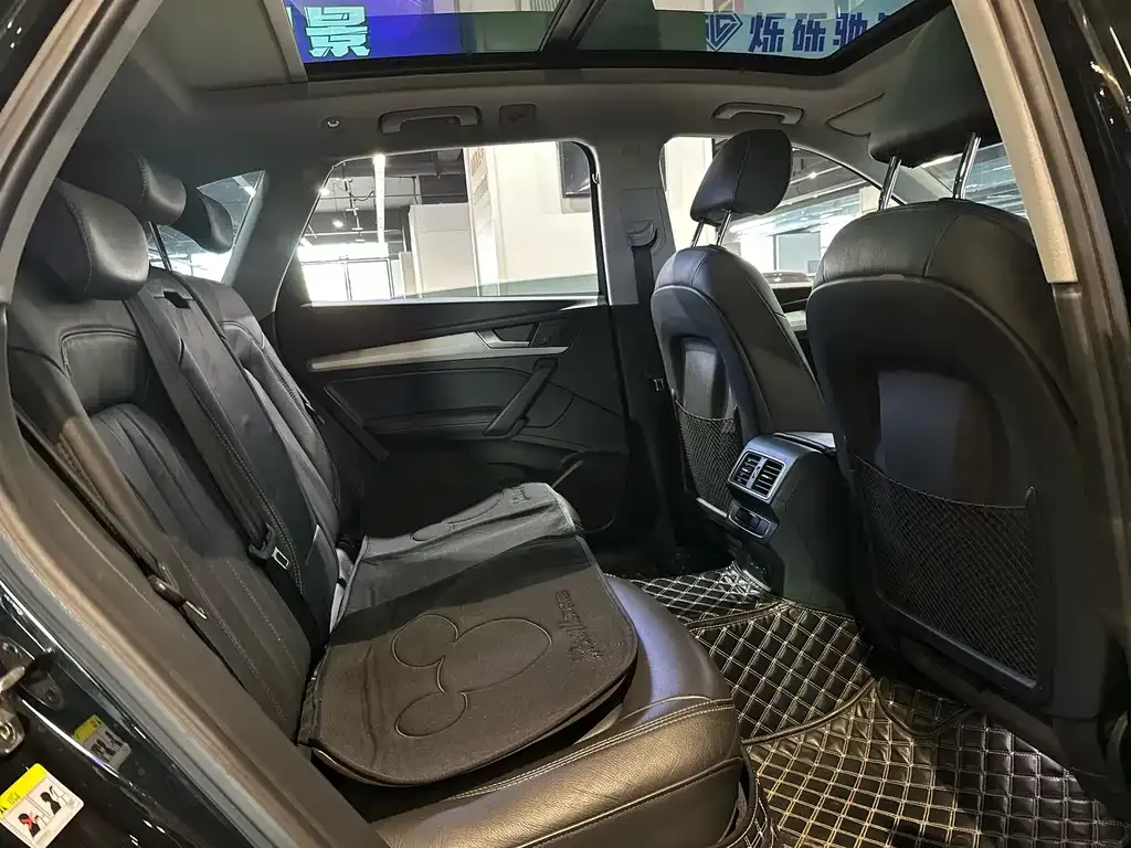 Audi Q5L 2021 из CN, фото 10