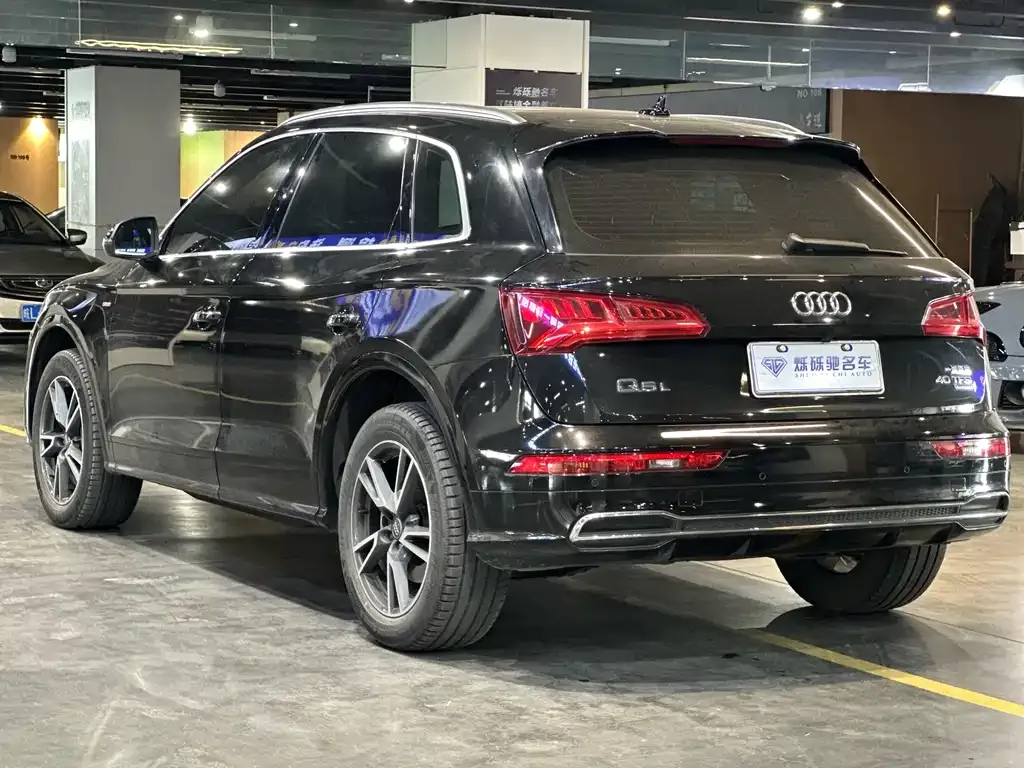 Audi Q5L 2021 из CN, фото 8