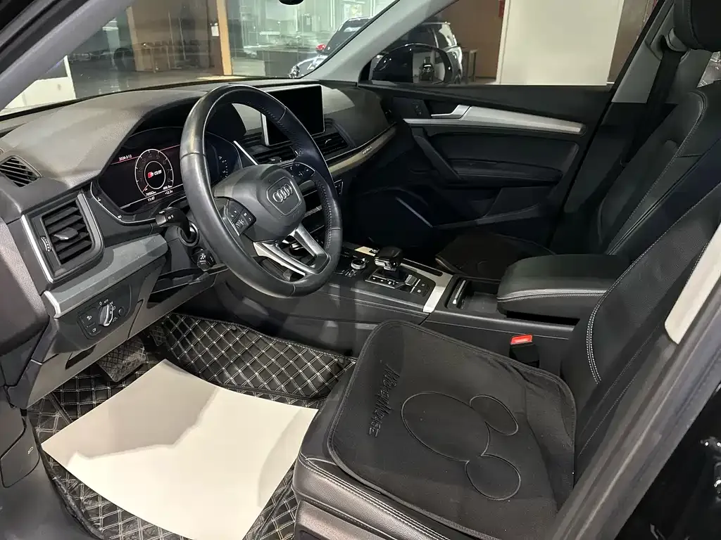Audi Q5L 2021 из CN, фото 5